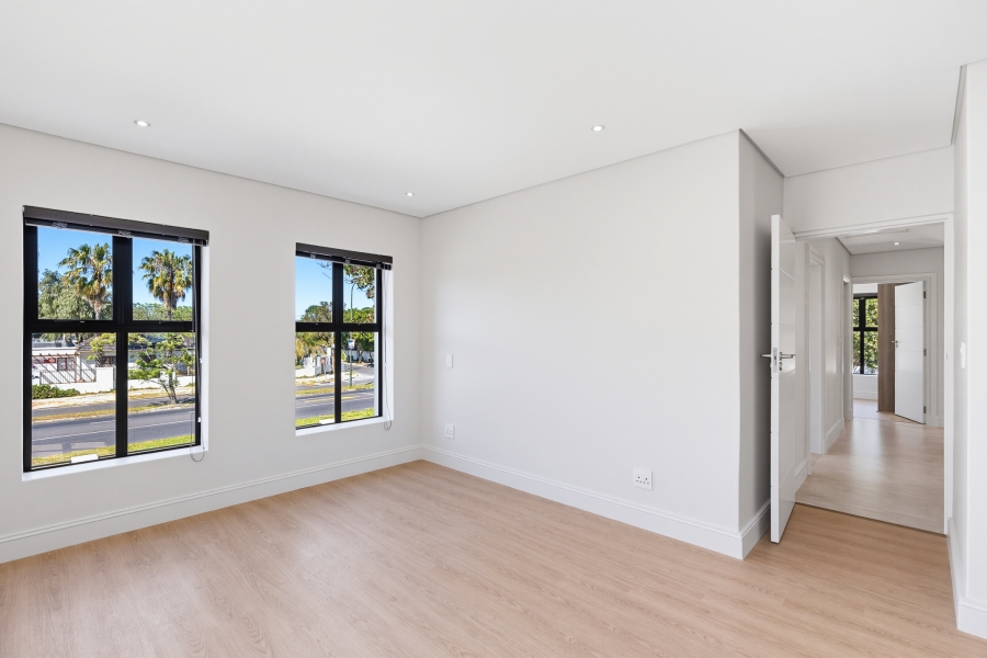 To Let 3 Bedroom Property for Rent in Pinelands Western Cape